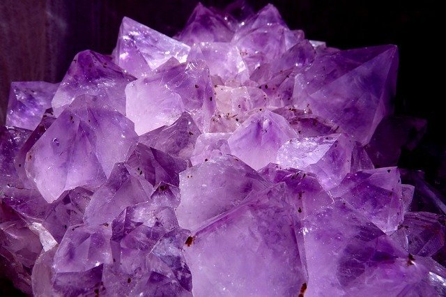 Os cristais e o significado das suas cores